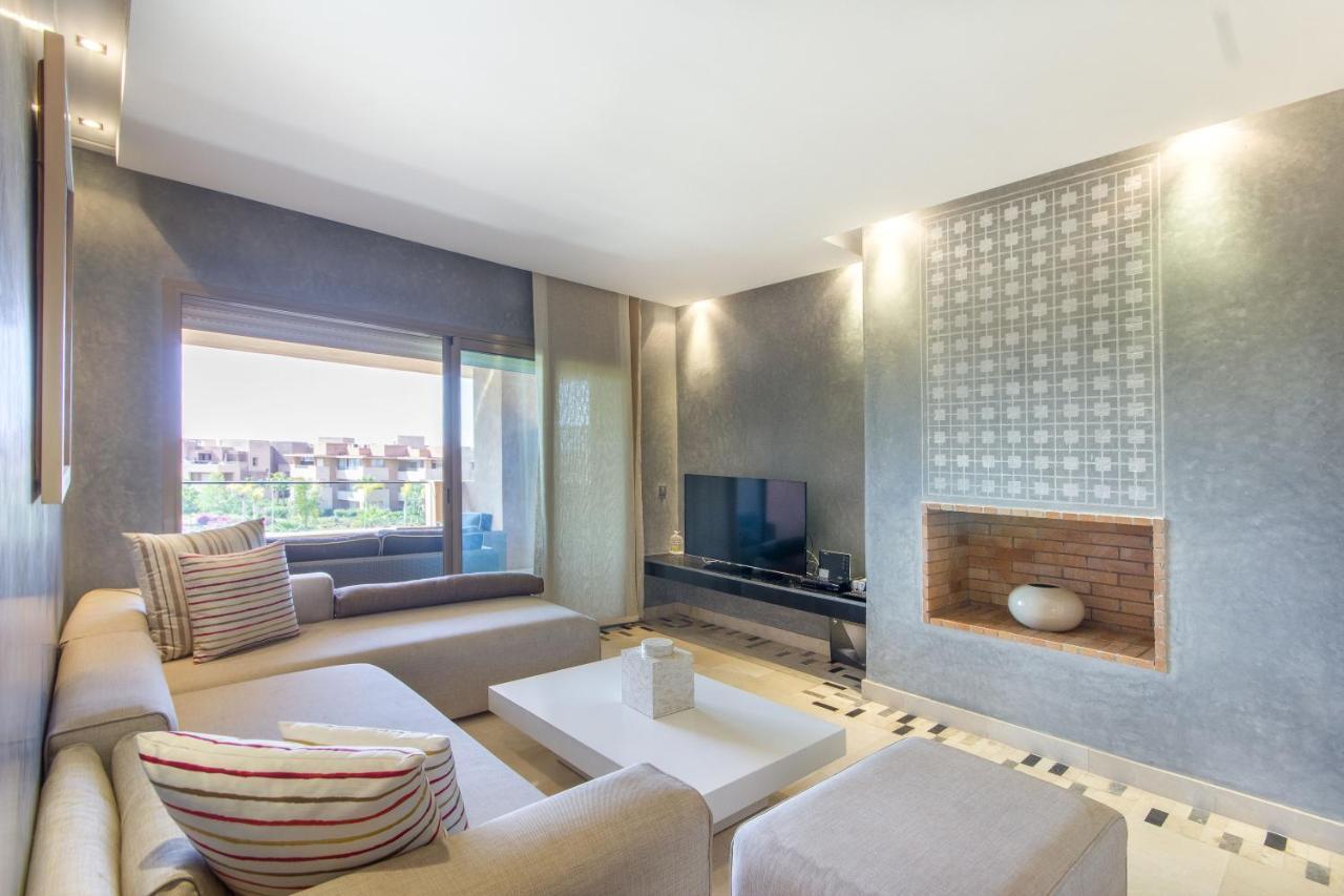 Lumineux Et Vue Degagee Sur Piscine A Prestigia Apartamento Marraquexe Exterior foto