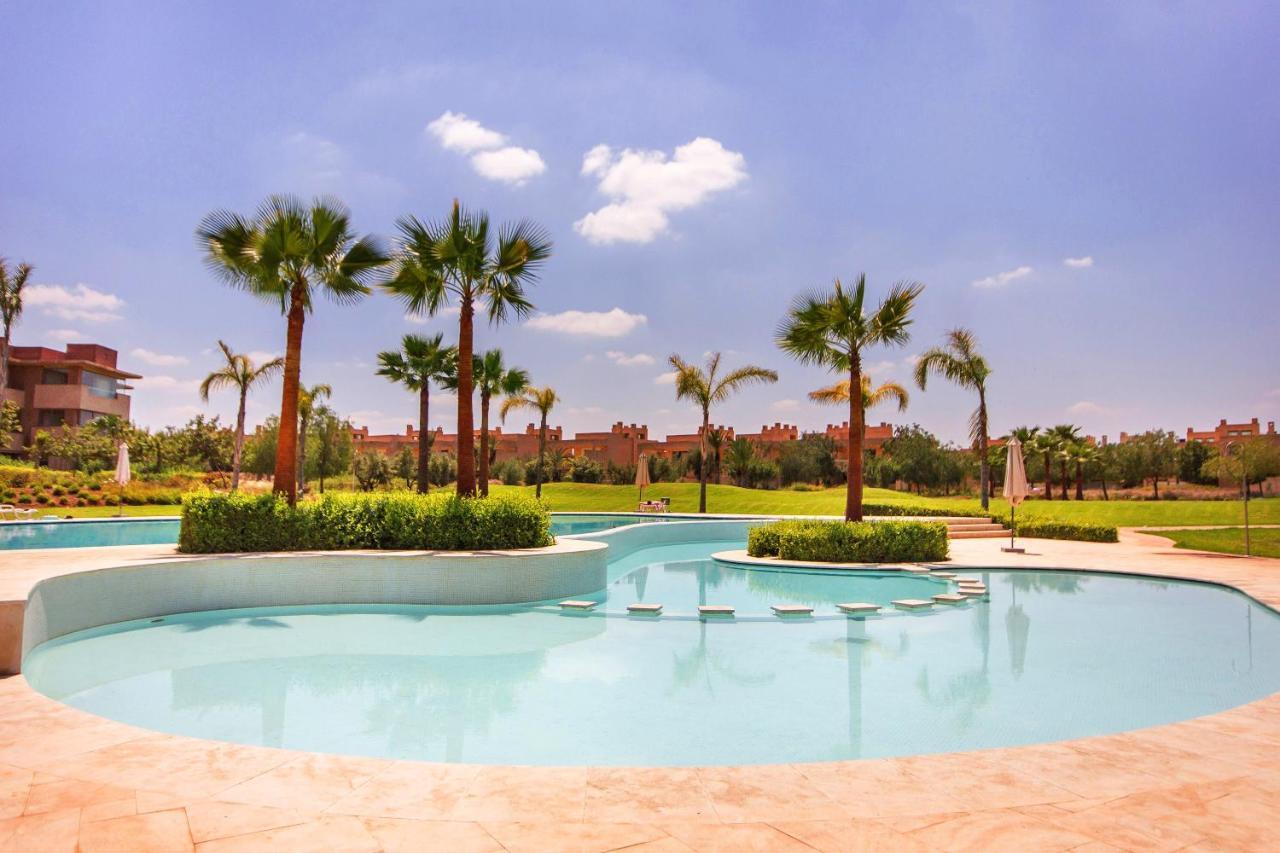 Lumineux Et Vue Degagee Sur Piscine A Prestigia Apartamento Marraquexe Exterior foto