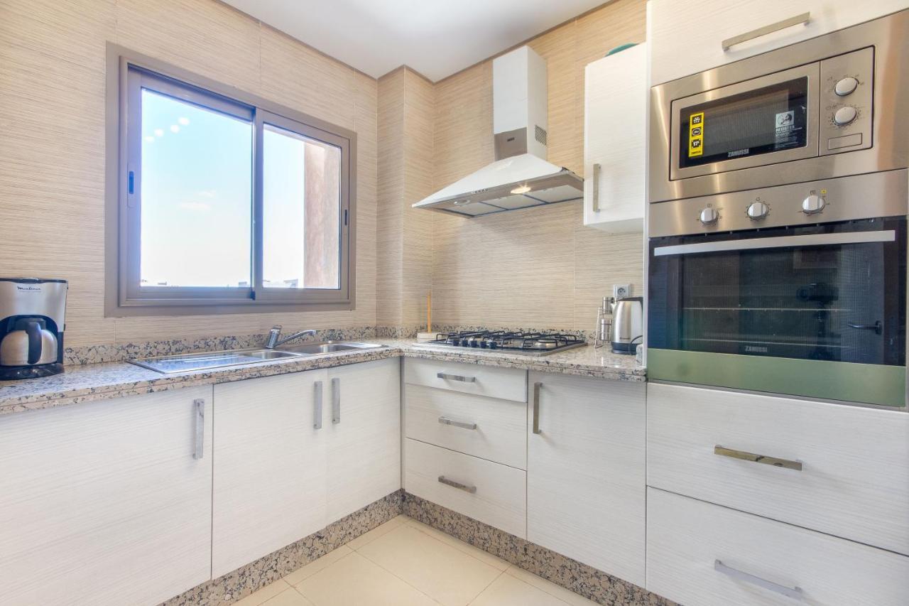 Lumineux Et Vue Degagee Sur Piscine A Prestigia Apartamento Marraquexe Exterior foto